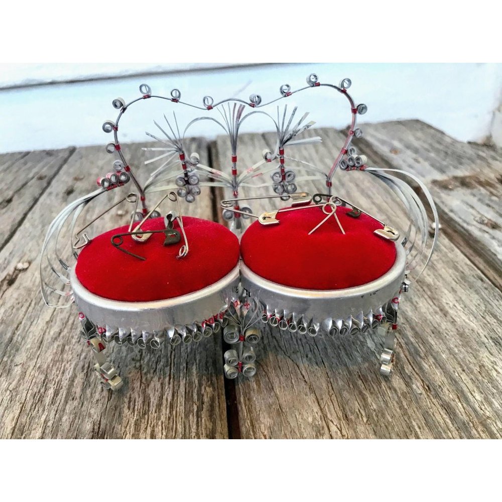 Vintage Set Of Tin Can Art Pin cushion chairs sofa - Picture 9 of 13